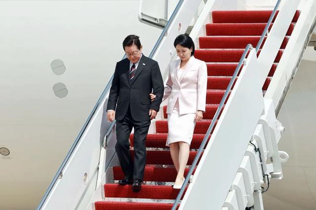 香港現金網:李在明:韓國不能再走